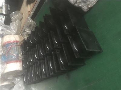 Amsugnwr Sioc Rwber DYNAPAC CC100, CC102, CC103, CC122, CC123 Clustogfa Rwber 345215